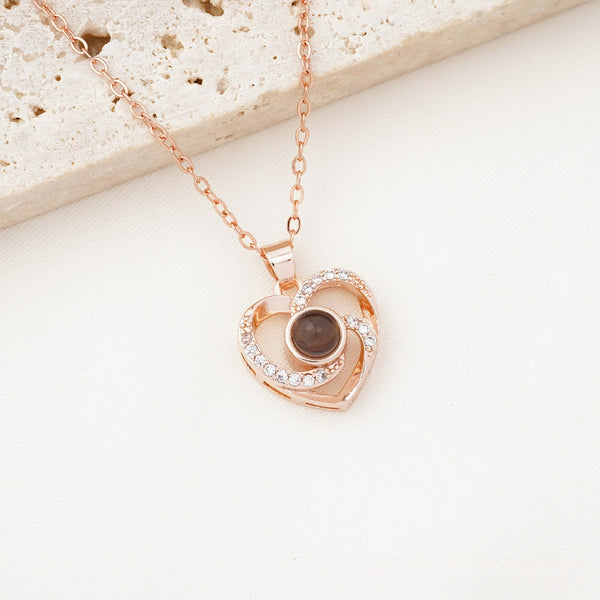 Elegant Heart Photo Pendant, Personalized Love Jewelry, Custom Photo Pendant, Sophisticated Memory Necklace, High-Quality Keepsake, Photo Jewels, Timeless Accessory, Sentimental Gift Idea, Classic Beauty Jewelry, Love and Memories Pendant